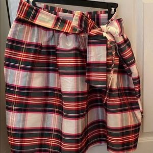 ⭐️⭐️ This Skirt has Pockets! ⭐️⭐️ Crown and Ivy - Worn once, NWOT.